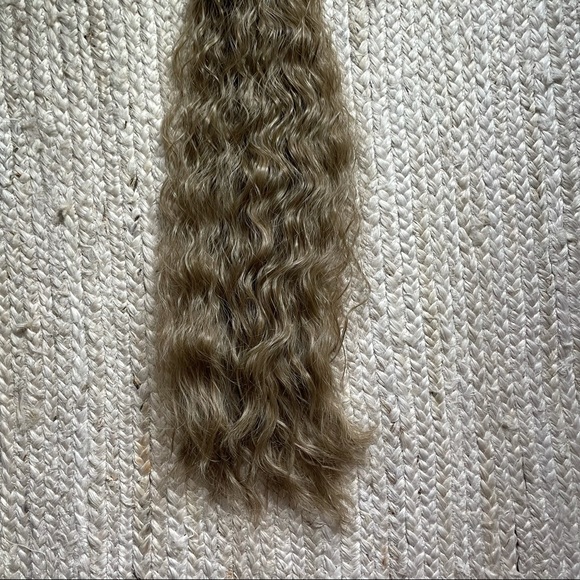 INH clip in ponytail hair extension - Picture 2 of 3